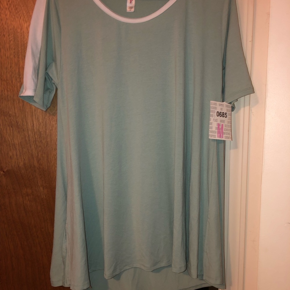 LuLaRoe Perfect T